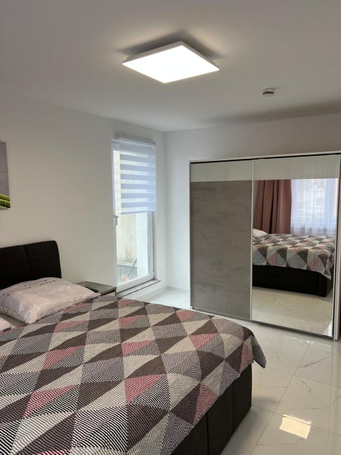 Wunderschoene Ferienwohnung In Solingen-Mitte Esterno foto
