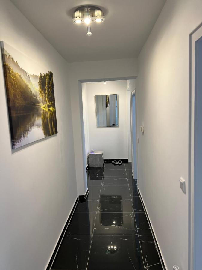 Wunderschoene Ferienwohnung In Solingen-Mitte Esterno foto