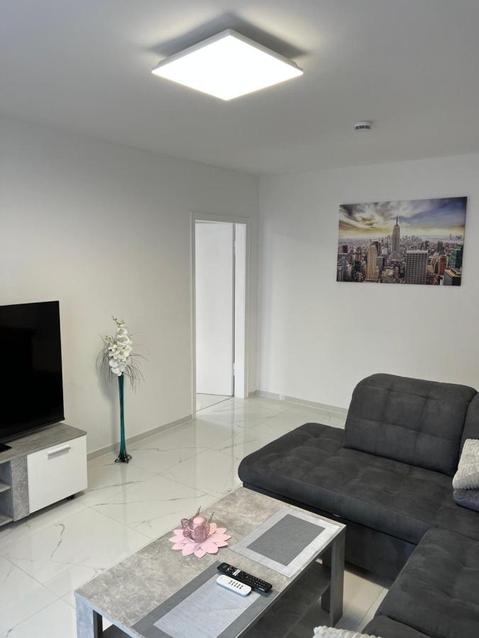 Wunderschoene Ferienwohnung In Solingen-Mitte Esterno foto