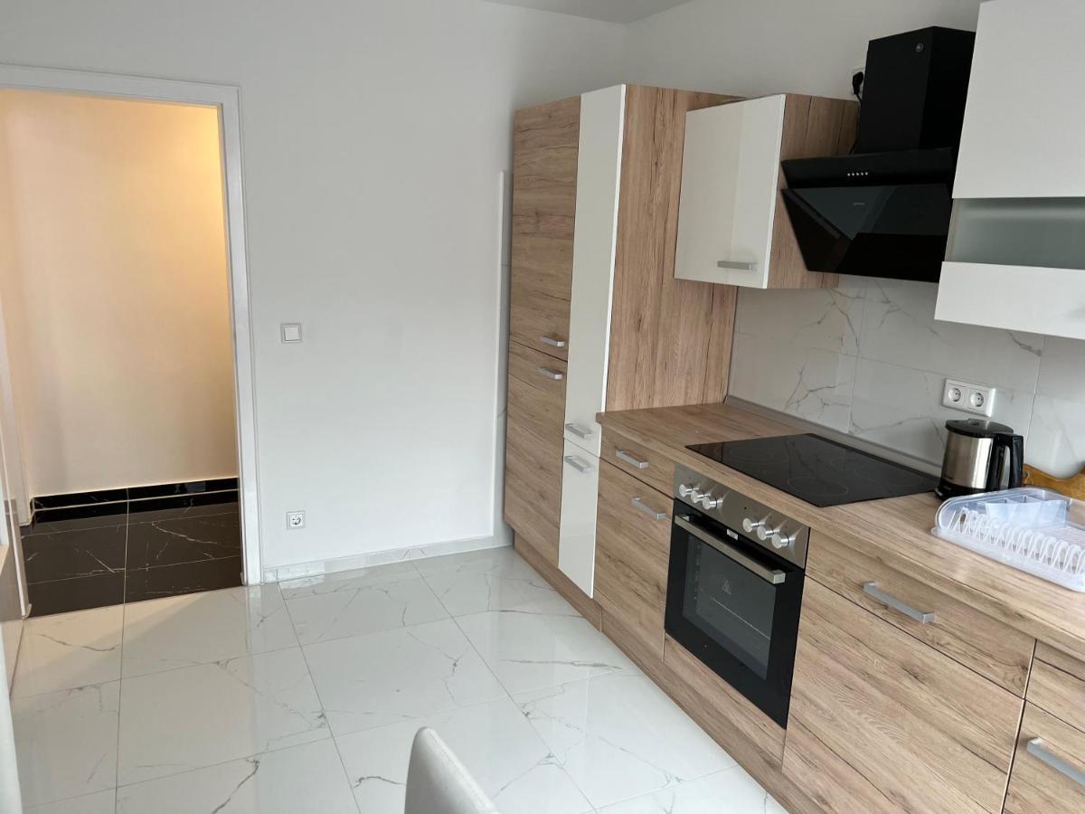 Wunderschoene Ferienwohnung In Solingen-Mitte Esterno foto